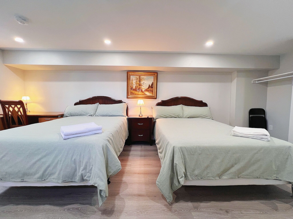 Deluxe Quadruple Room, 2 Double Beds, Private Bathroom photo 3