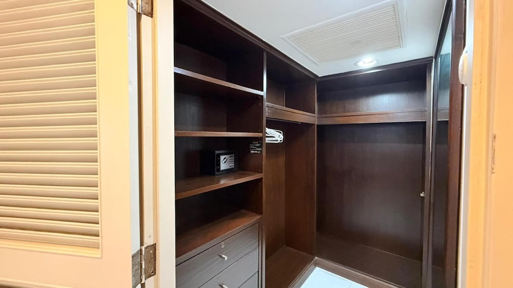 Deluxe Room, 1 Bedroom photo 3