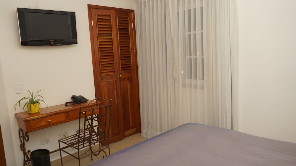 Economy Single Room, 1 Double Bed, Non Smoking photo 3