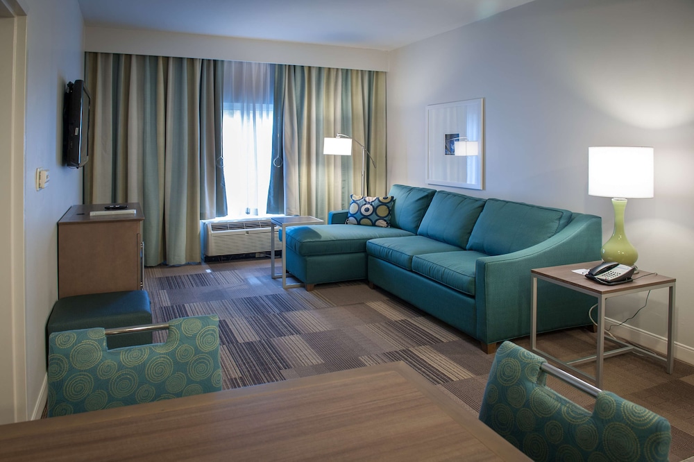 Suite - Photo 2