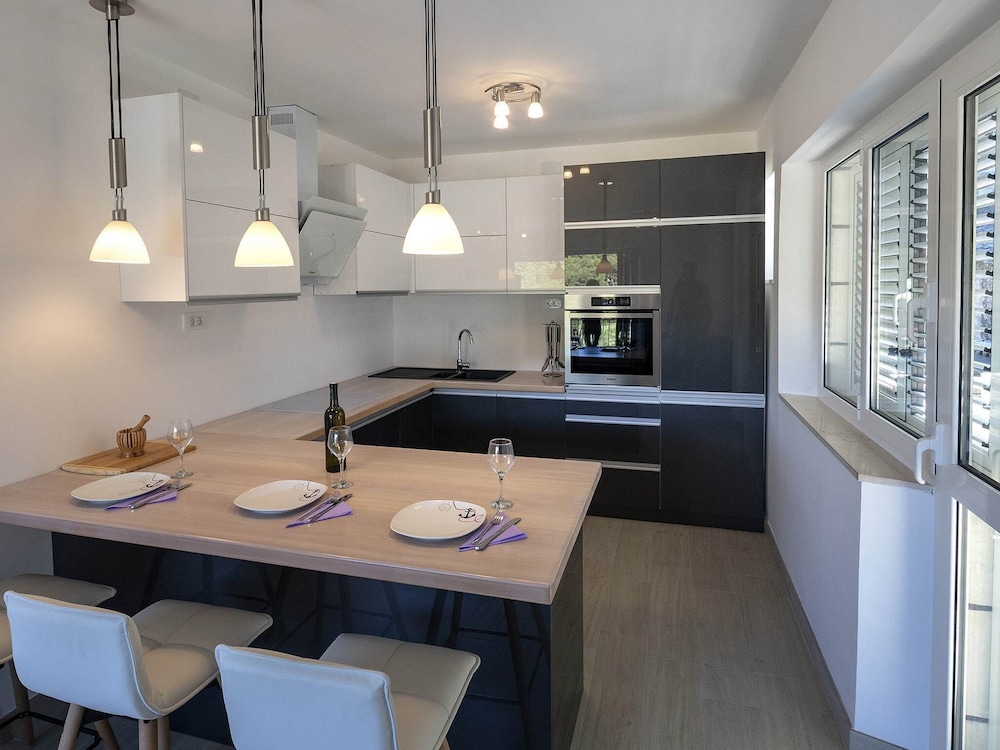 Apartment (Two bedroom apartment with balcony) photo 2