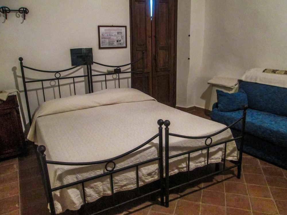Classic Double Or Twin Room, Courtyard View, Courtyard Area photo 3