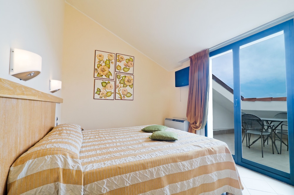 Junior Suite - Photo 1