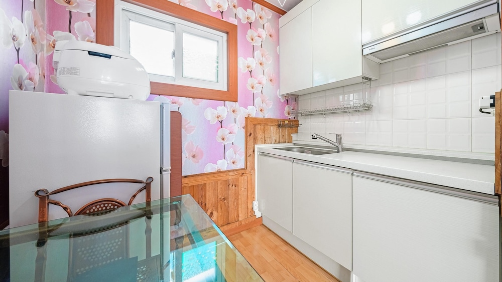 Basic Room, 1 Bedroom (Ivy) - Photo 7