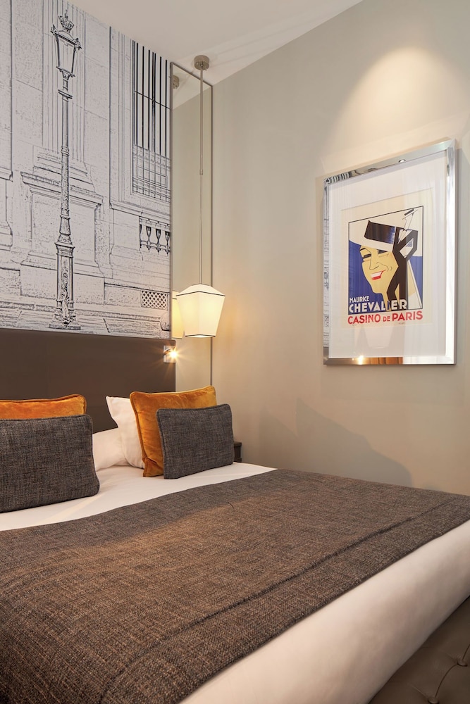 Available room