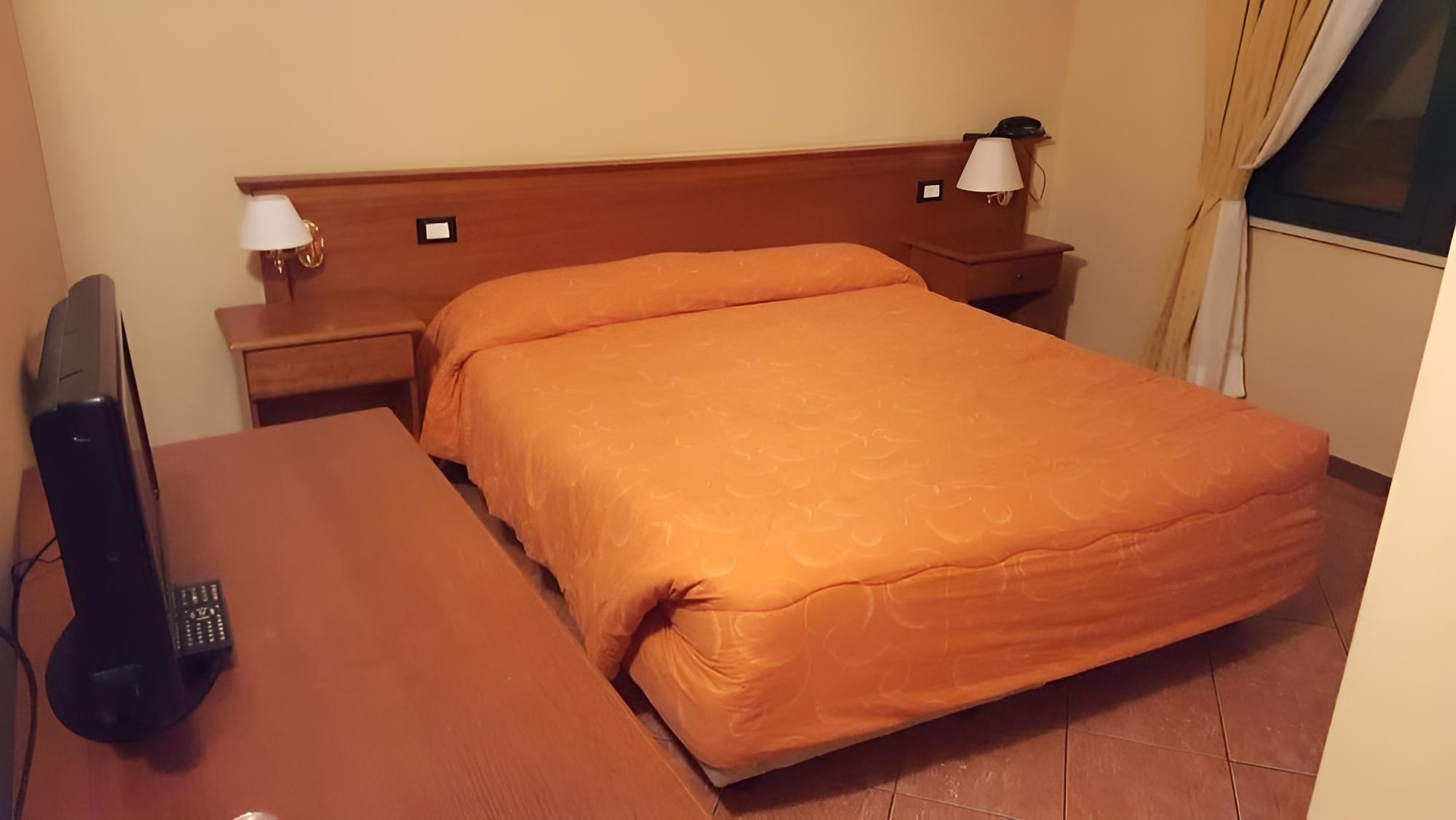 Basic Double Room photo 1
