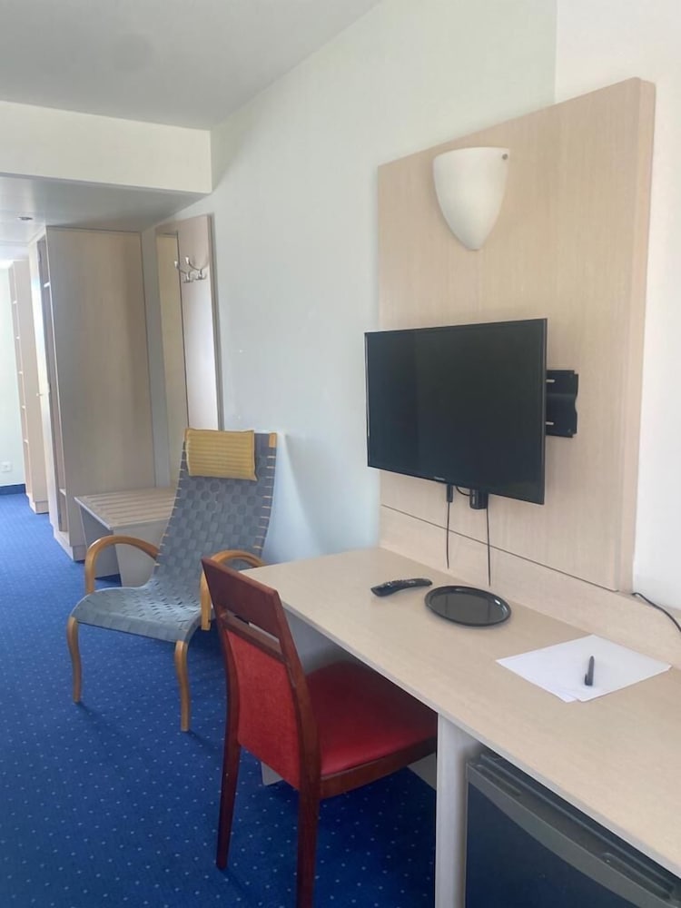Comfort Double Room, Accessible, Private Bathroom (Barrierefreies DZ) photo 3