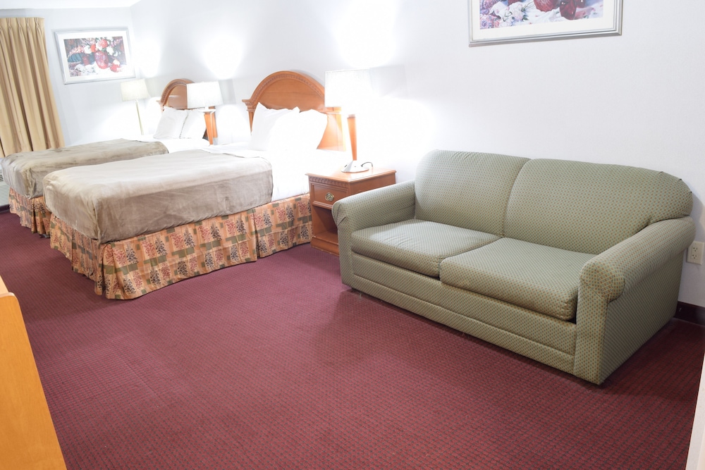 Suite, Multiple Beds, Non Smoking photo 2