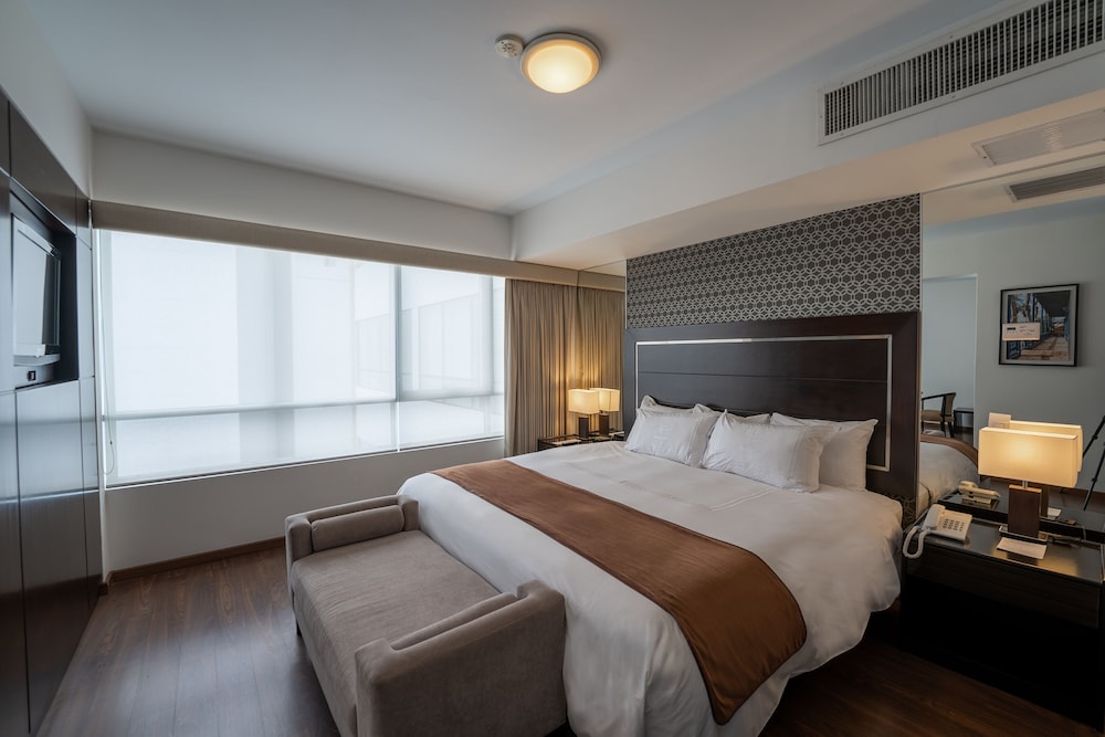 Double Room, 1 Queen Bed photo 1