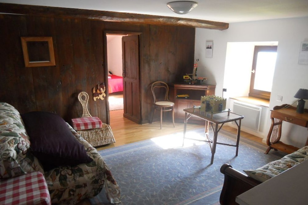 Family Room photo 2