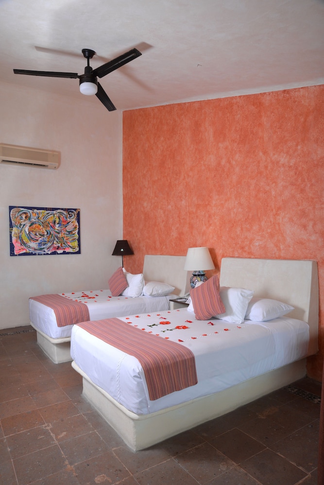 Junior Suite, Jetted Tub