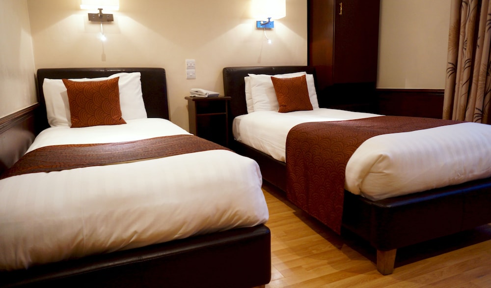 Basic Twin Room photo 2