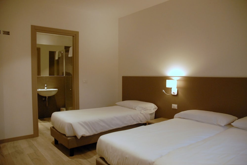 Superior Double or Twin Room photo 2