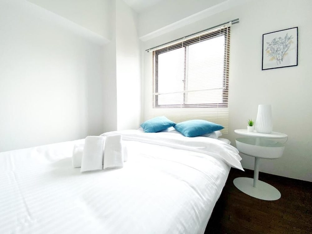 3 Bedroom Apartment with Balcony 601 photo 3