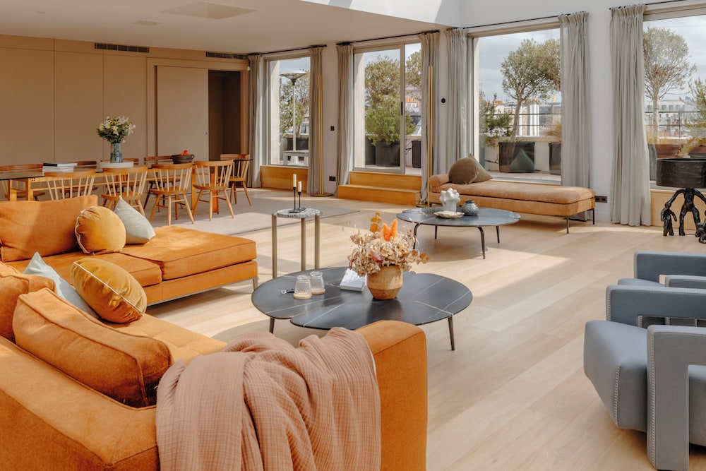 Sky Penthouse photo 1