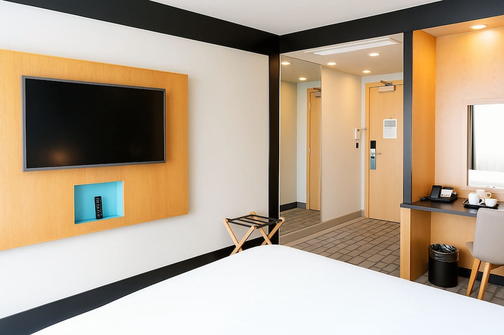 Standard Room, 1 Double Bed, Ground Floor photo 1