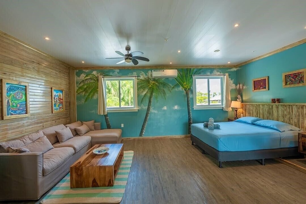 Deluxe Triple Room, Balcony photo 1