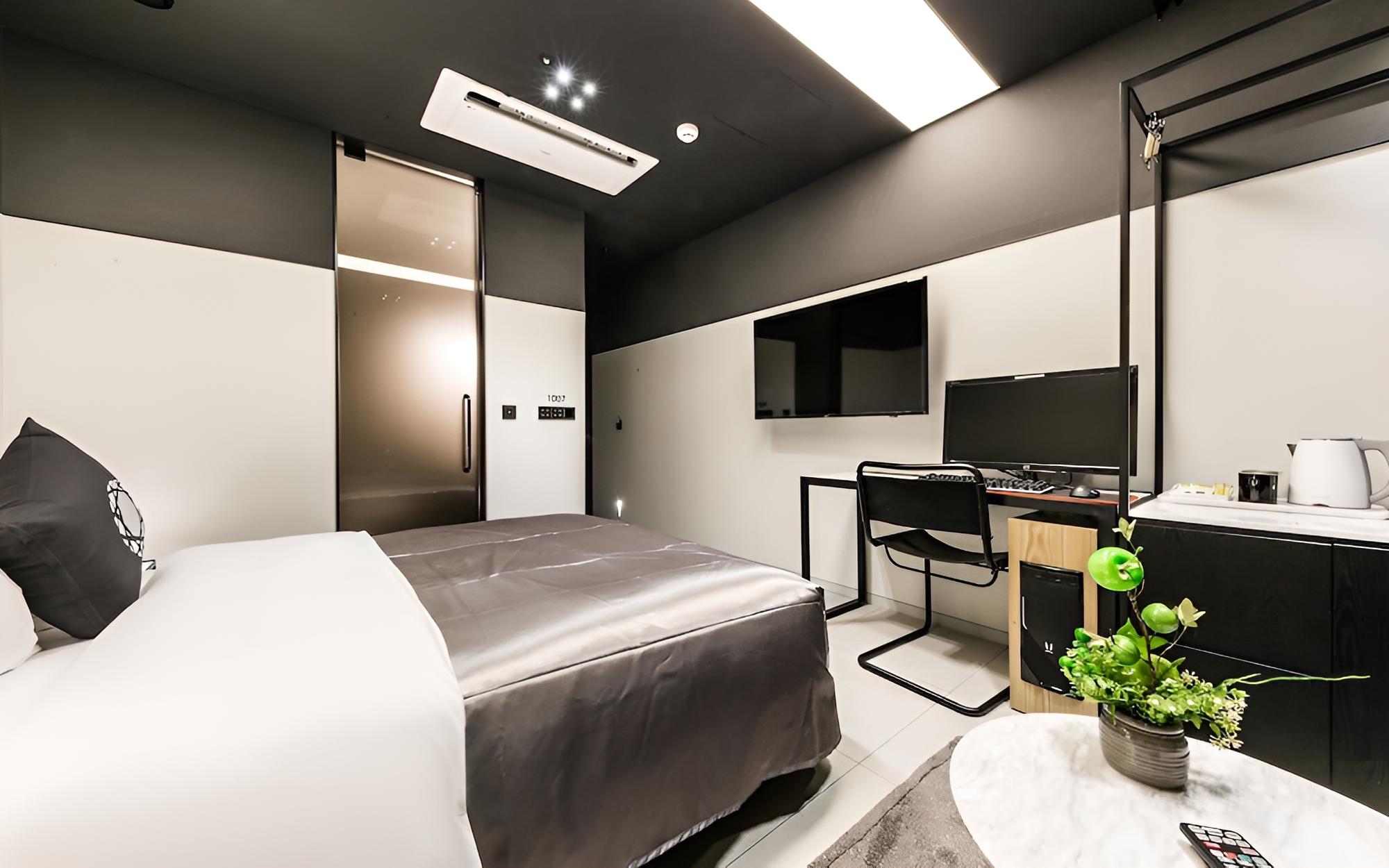 Room (Deluxe (50 inches + air purifier)) - Photo 8