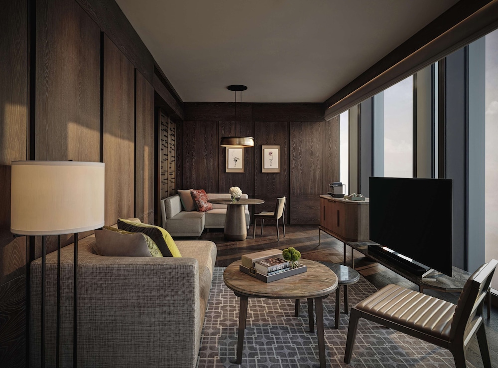 Park Suite with Skyline View - Photo 1