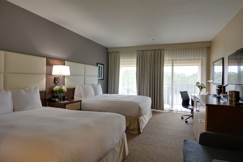 Classic Room, 2 Queen Beds - Photo 1