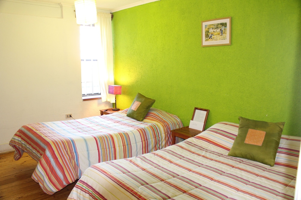 Triple Room, Multiple Beds
