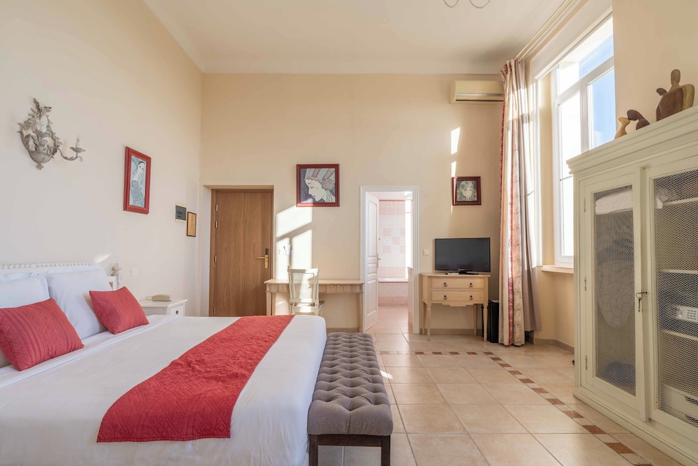 Superior Room with Sea view and/or Pool view photo 3