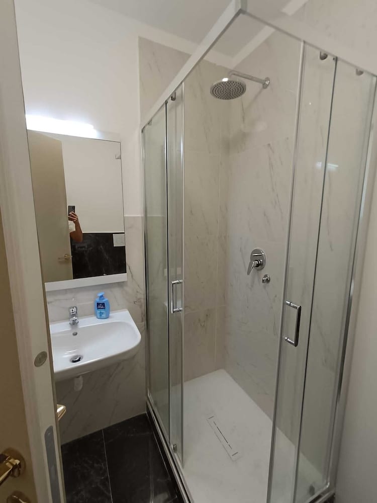 Economy Double Room photo 2