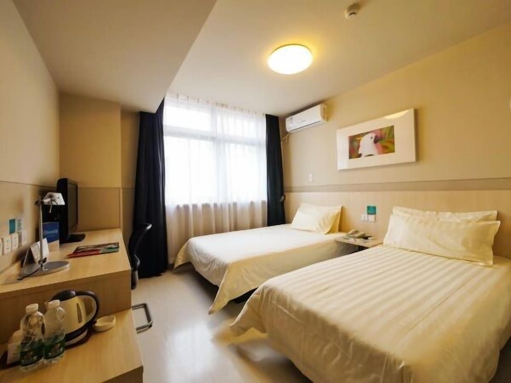 Twin Room (C) photo 1