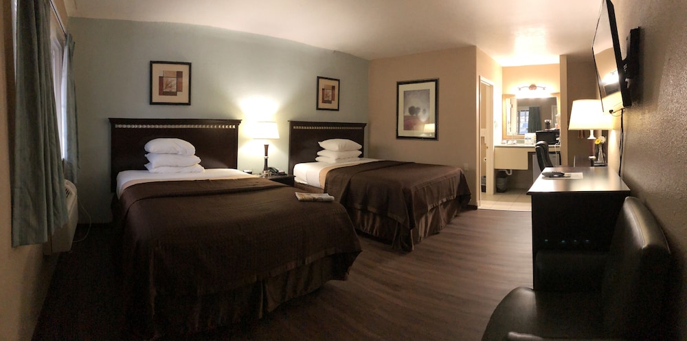 2 Queen Beds, Non-Smoking Room
