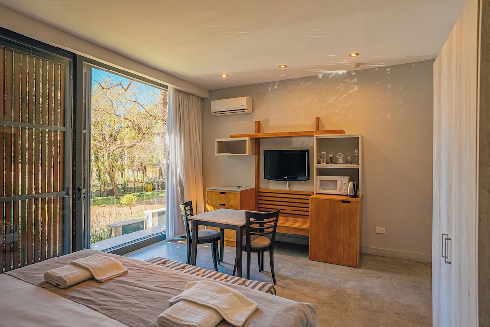Executive Double Room, 1 King Bed, Ground Floor photo 2