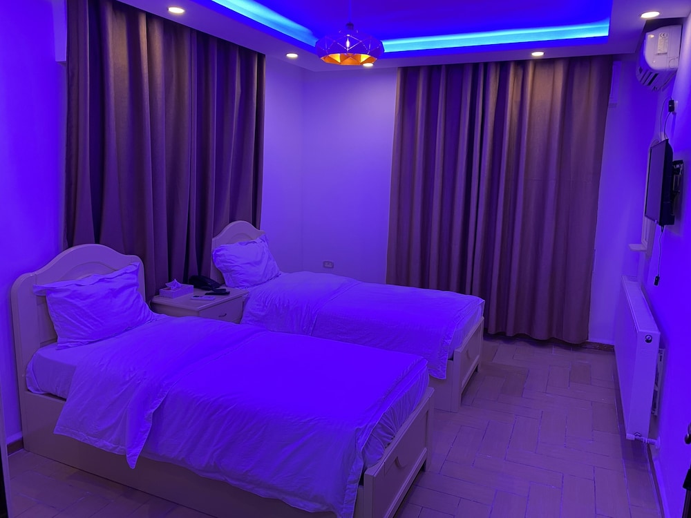 Triple Room - Photo 2