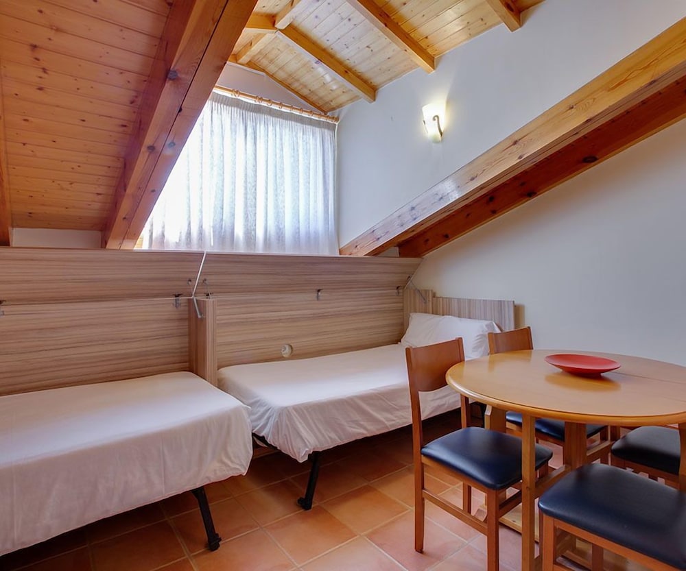 Apartment, 1 Bedroom (Attic) photo 3