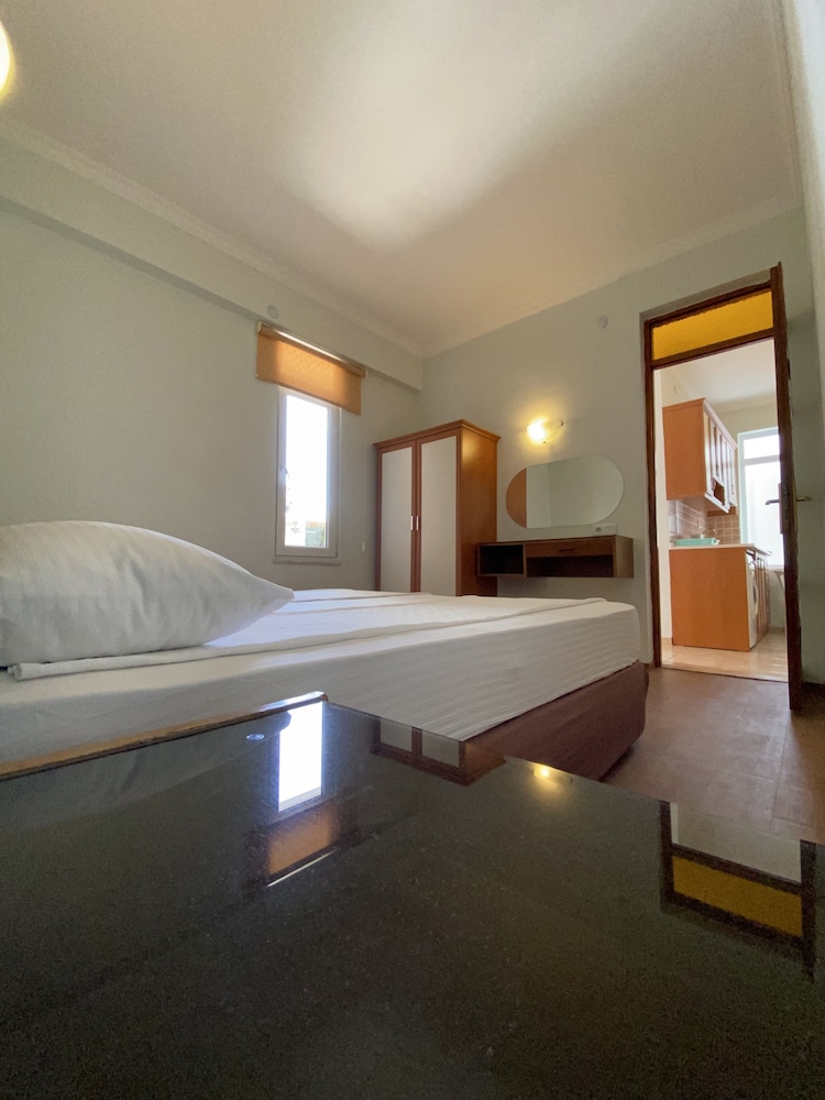 Family Apartment, 2 Bedrooms, Kitchen, City View photo 3