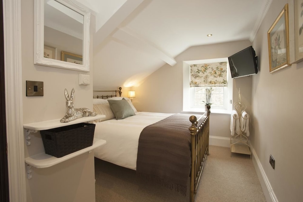Classic Room with a bath (Room 5) photo 1