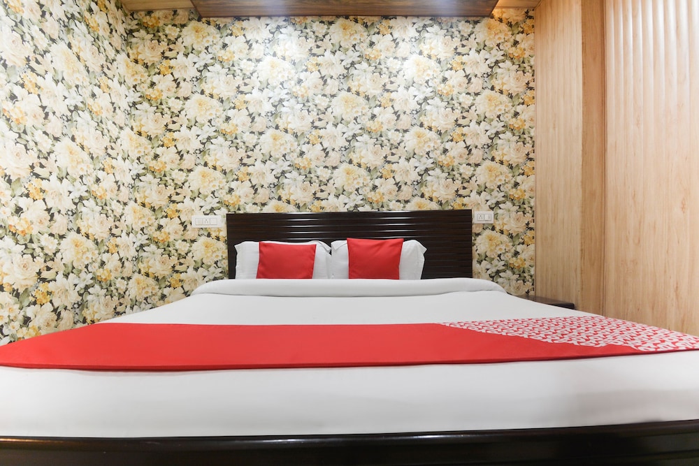 Deluxe Double Or Twin Room photo 3