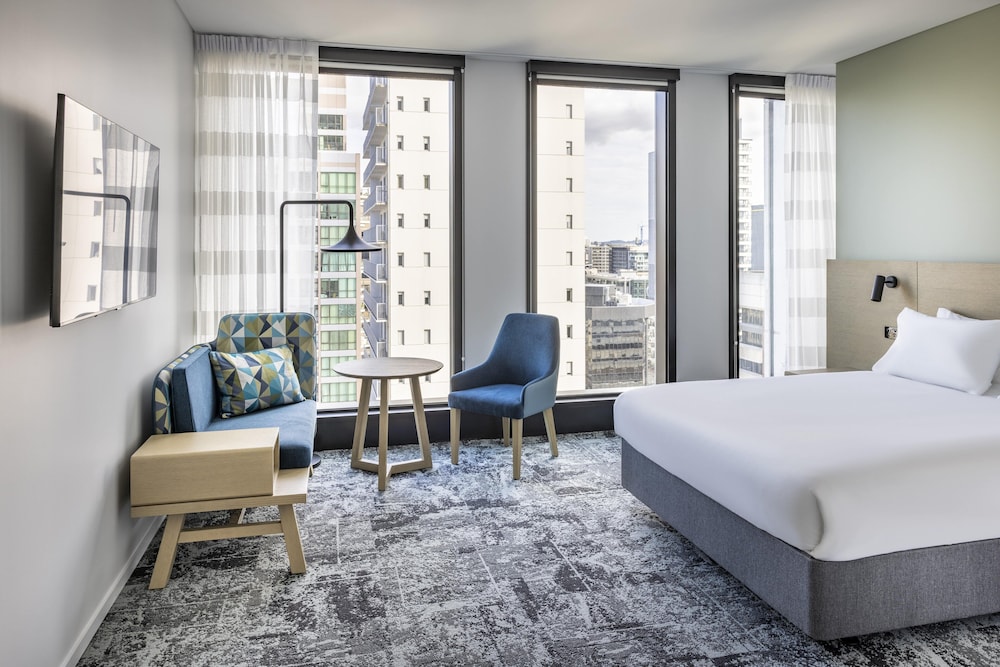 Room, 1 Queen Bed, Accessible (with Free Breakfast) - Photo 4