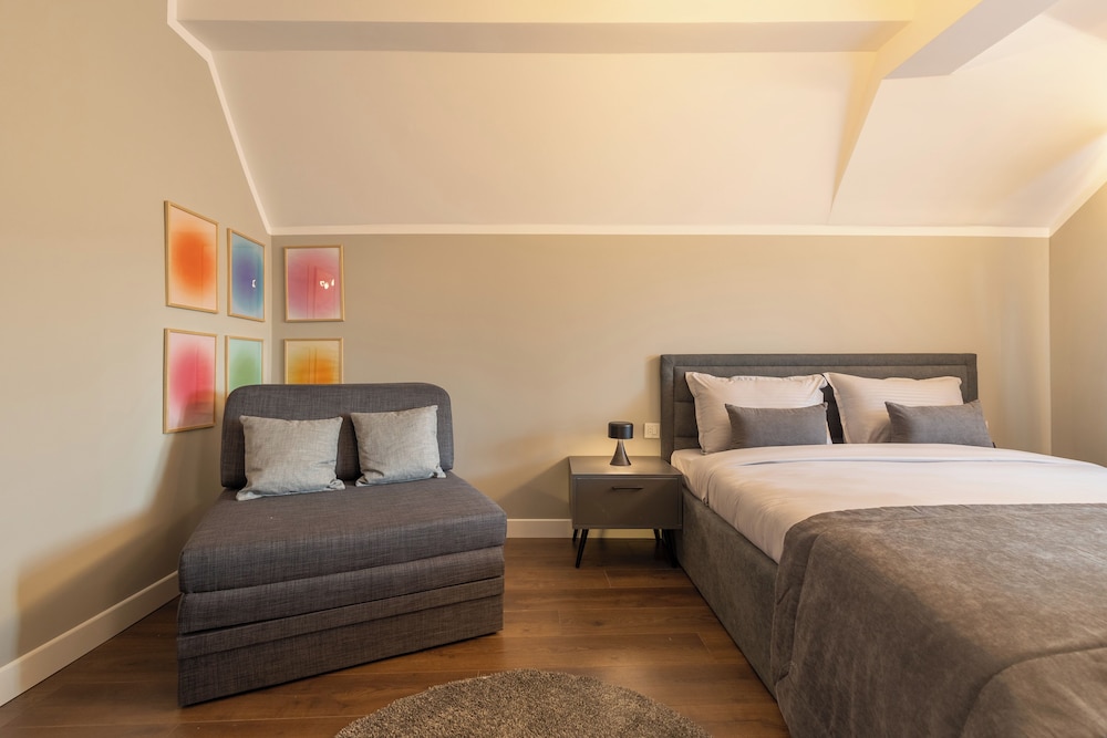 Deluxe Apartment, City View photo 2