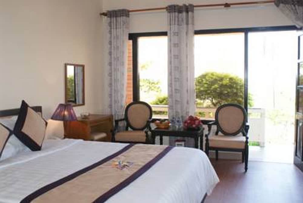 Deluxe Room, Ocean View photo 2