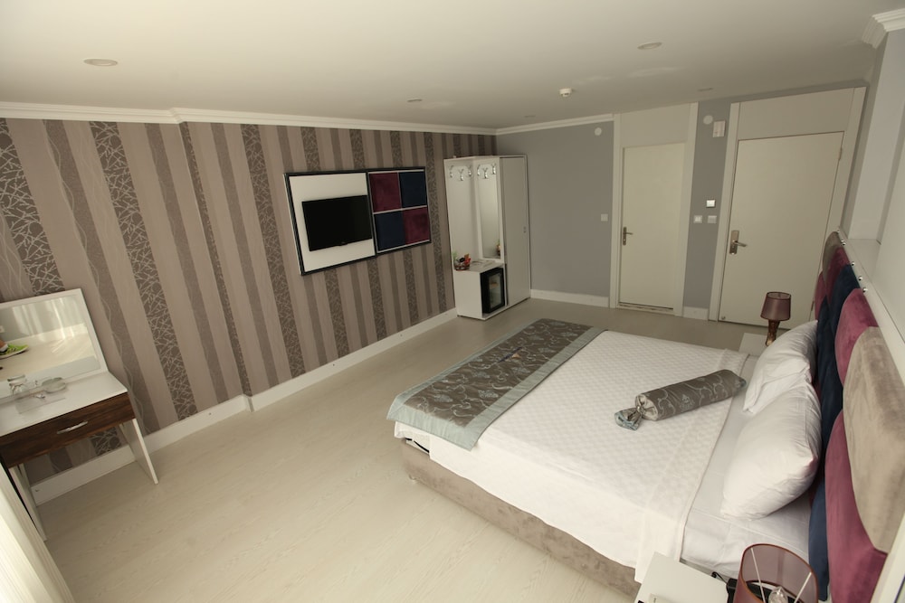 Suite, 2 Bedrooms photo 1