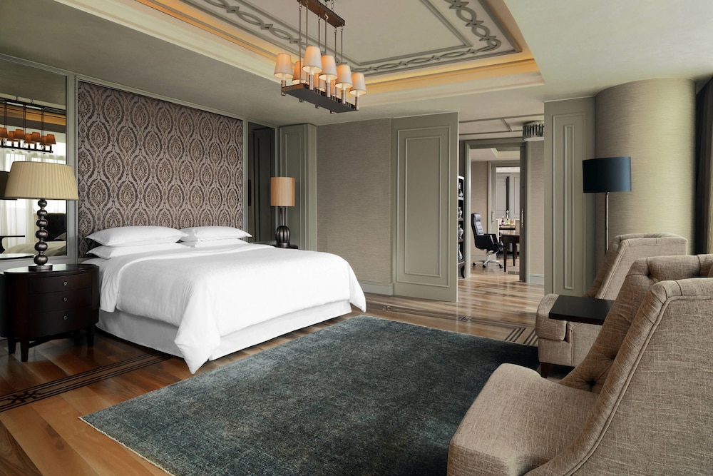 Presidential Suite, 1 King Bed, River View
