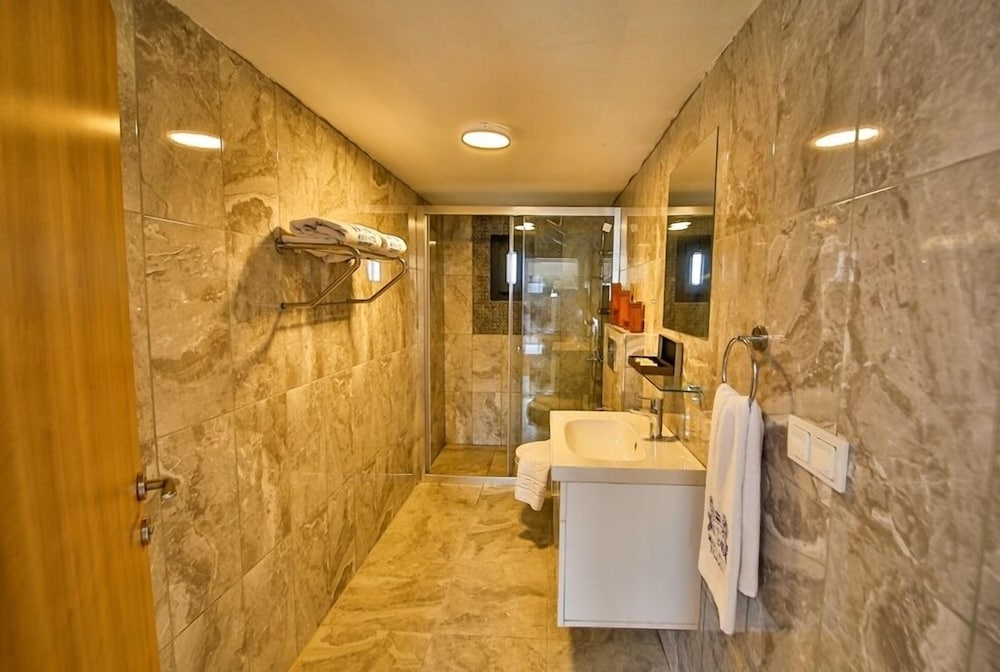 Standard Double Room - Photo 2