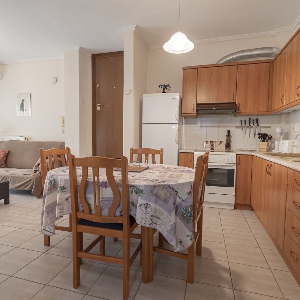 Apartment photo 2