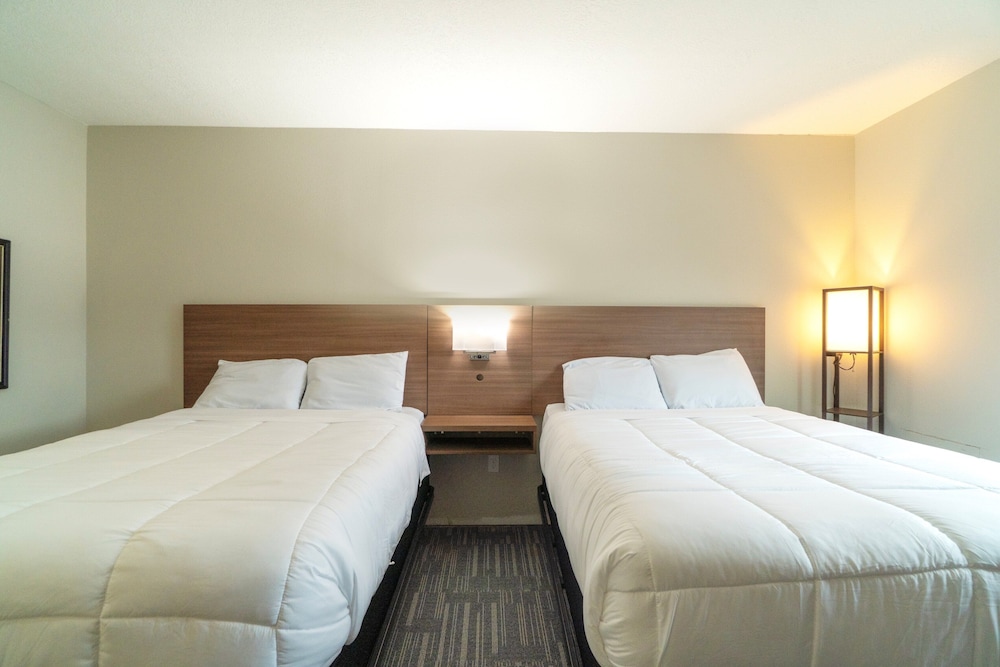 Room, 2 Queen Beds, Non Smoking photo 1