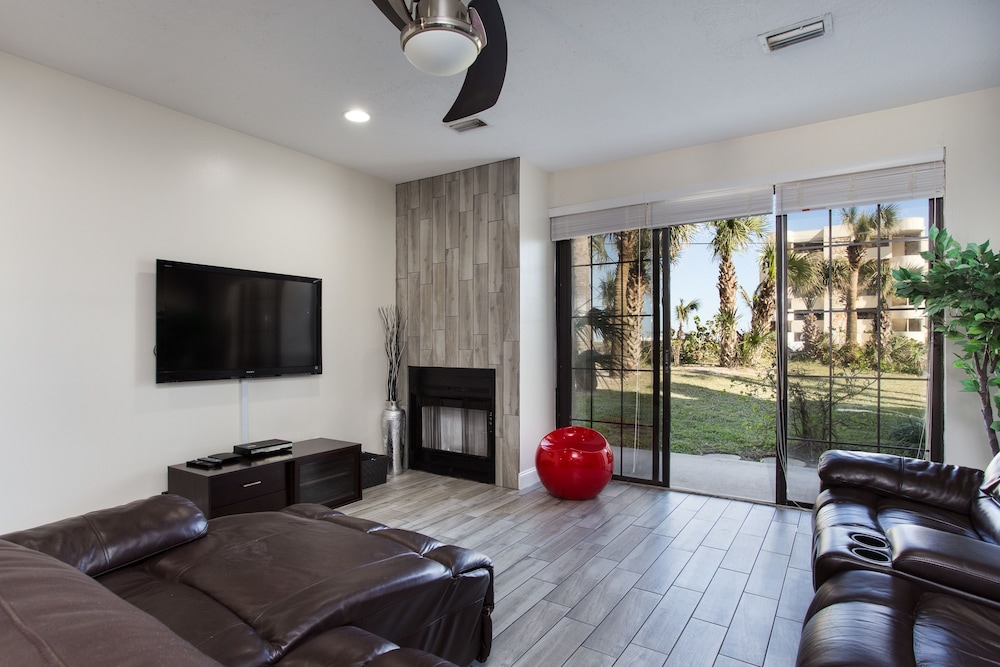 Luxury Townhome, 3 Bedrooms, Non Smoking photo 1