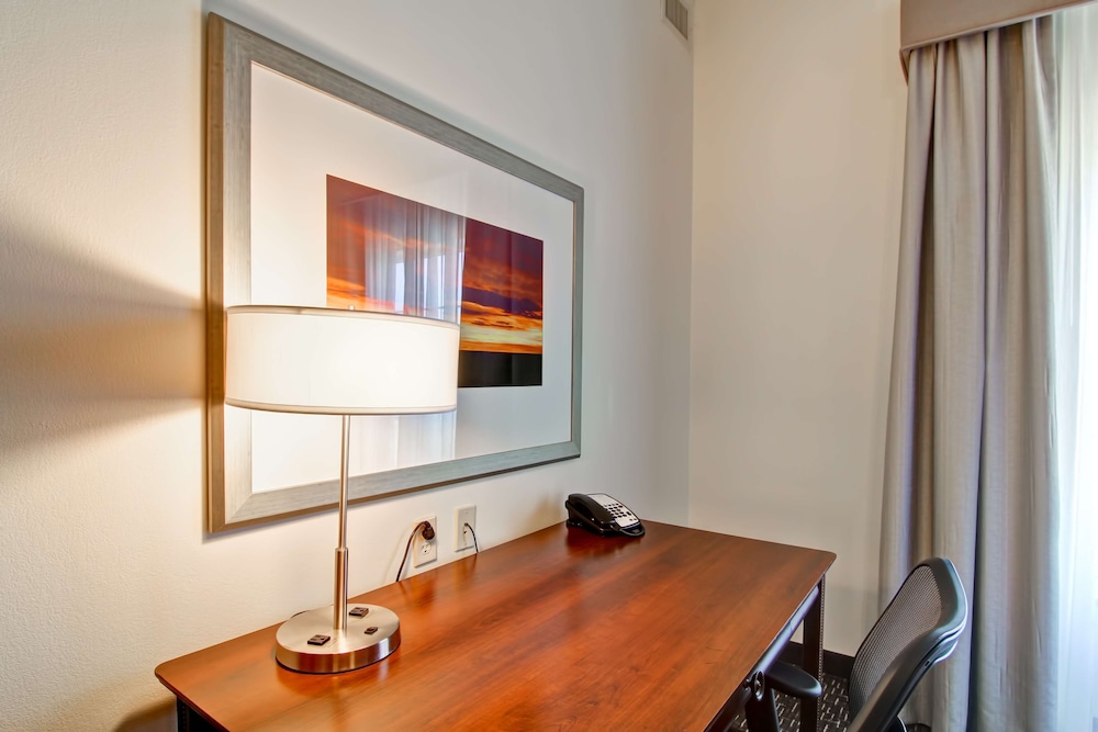 ADA Accessible, Suite, Accessible, Non Smoking - Photo 3