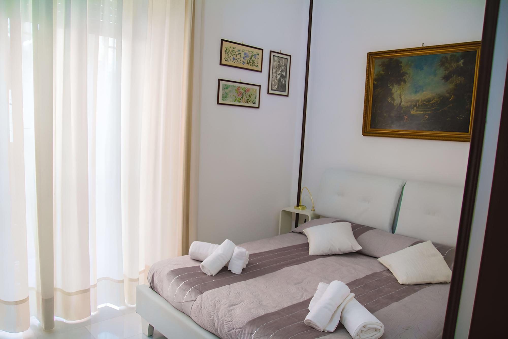 Deluxe Room, 1 Double Bed, Private Bathroom
