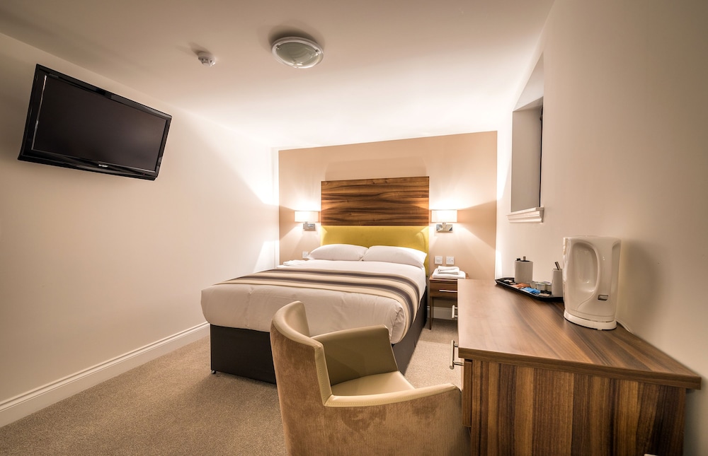 Superior Double Room, Ensuite (Large Double Room) photo 2