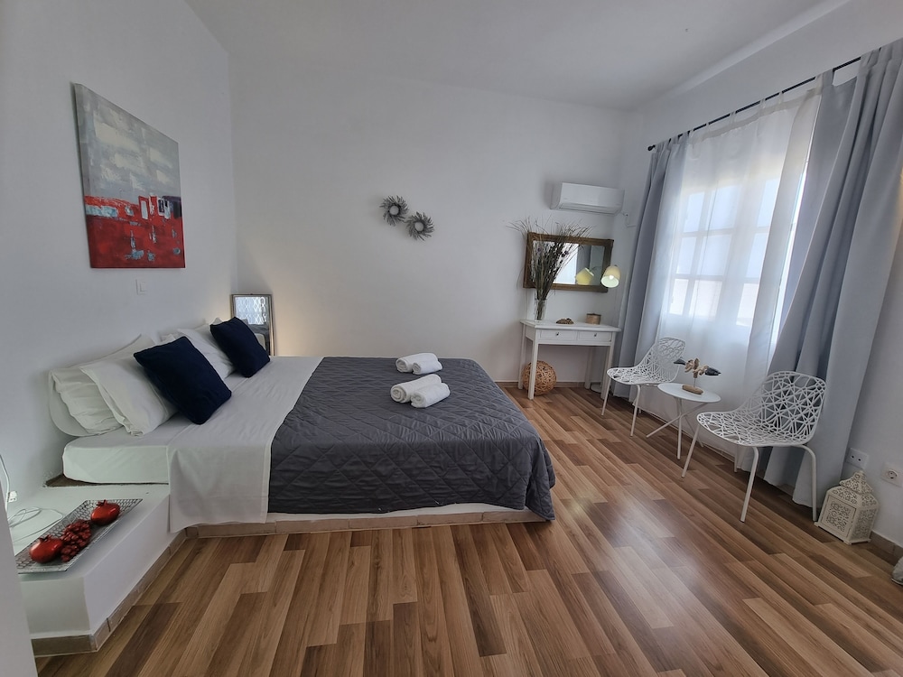 Standard Apartment, 1 Double Bed, Non Smoking, Sea View