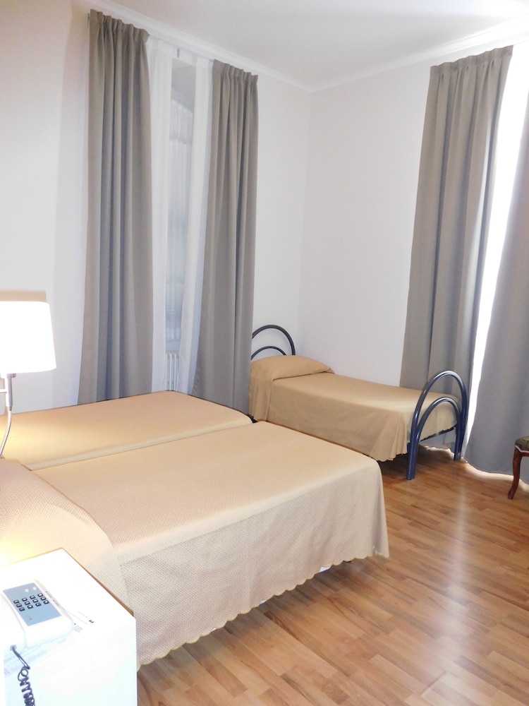 Triple Room NO A/C photo 1
