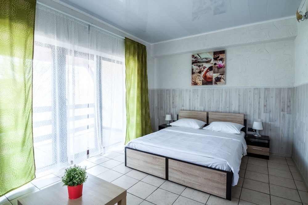 Double Room, Shared Bathroom (Balcony)